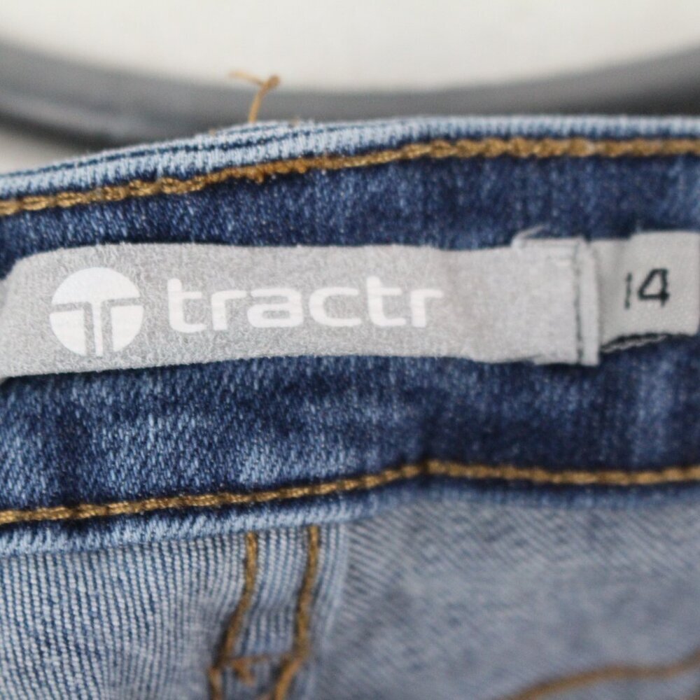 TRACTR - Picture 9 of 9